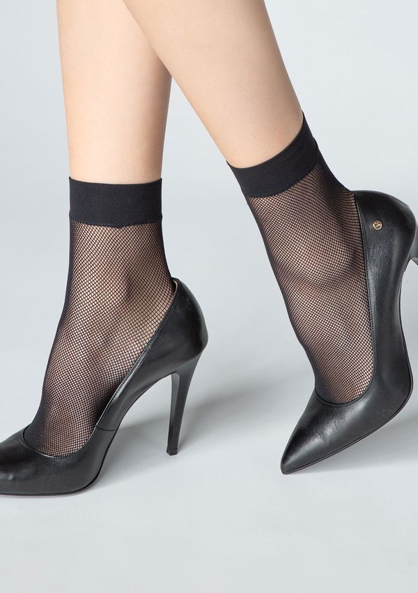 Marilyn Forte 32 Women's Fishnet Socks