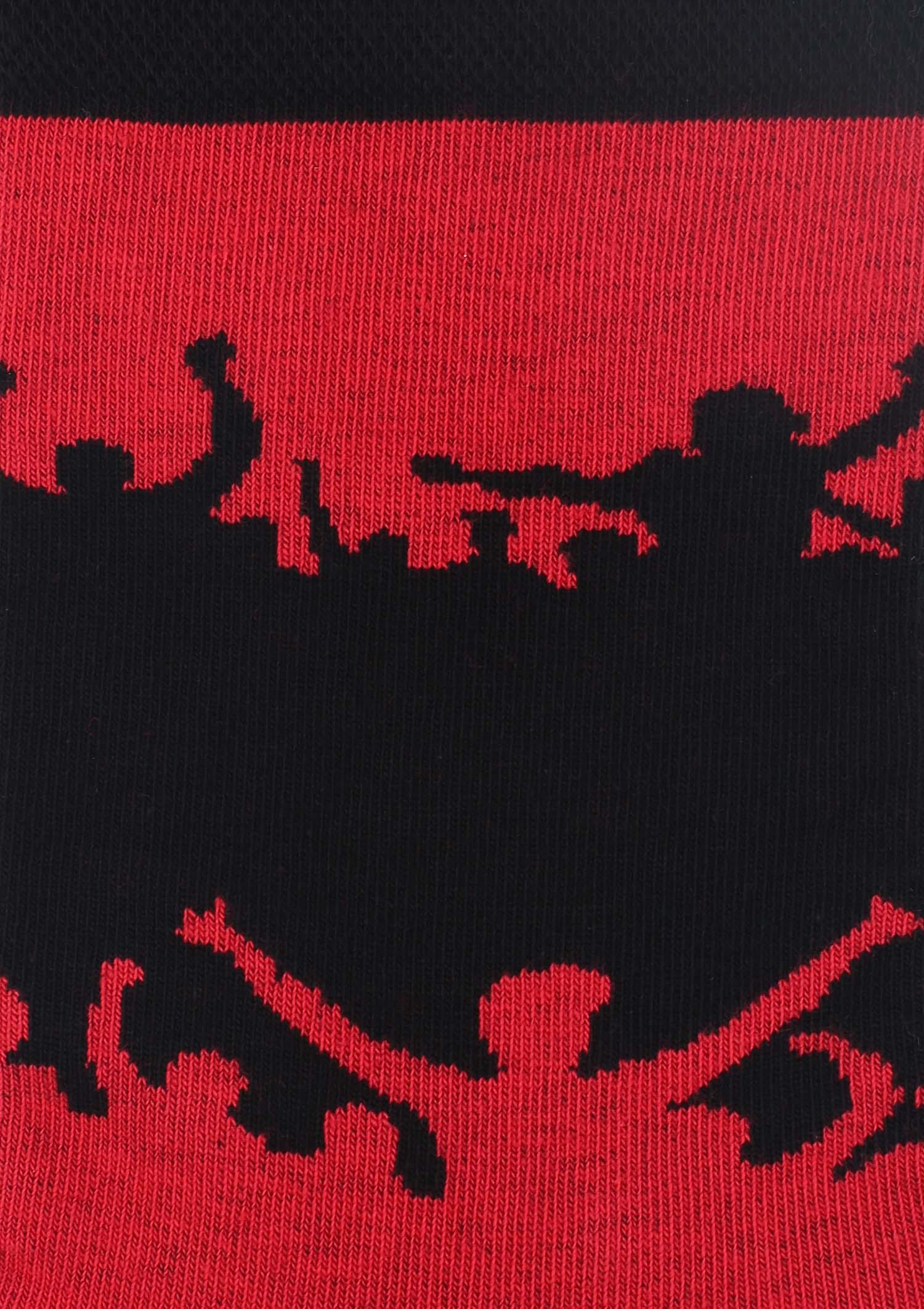 Skarpetki męskie z bawiącymi się ludźmi Men Party Marilyn, black/red